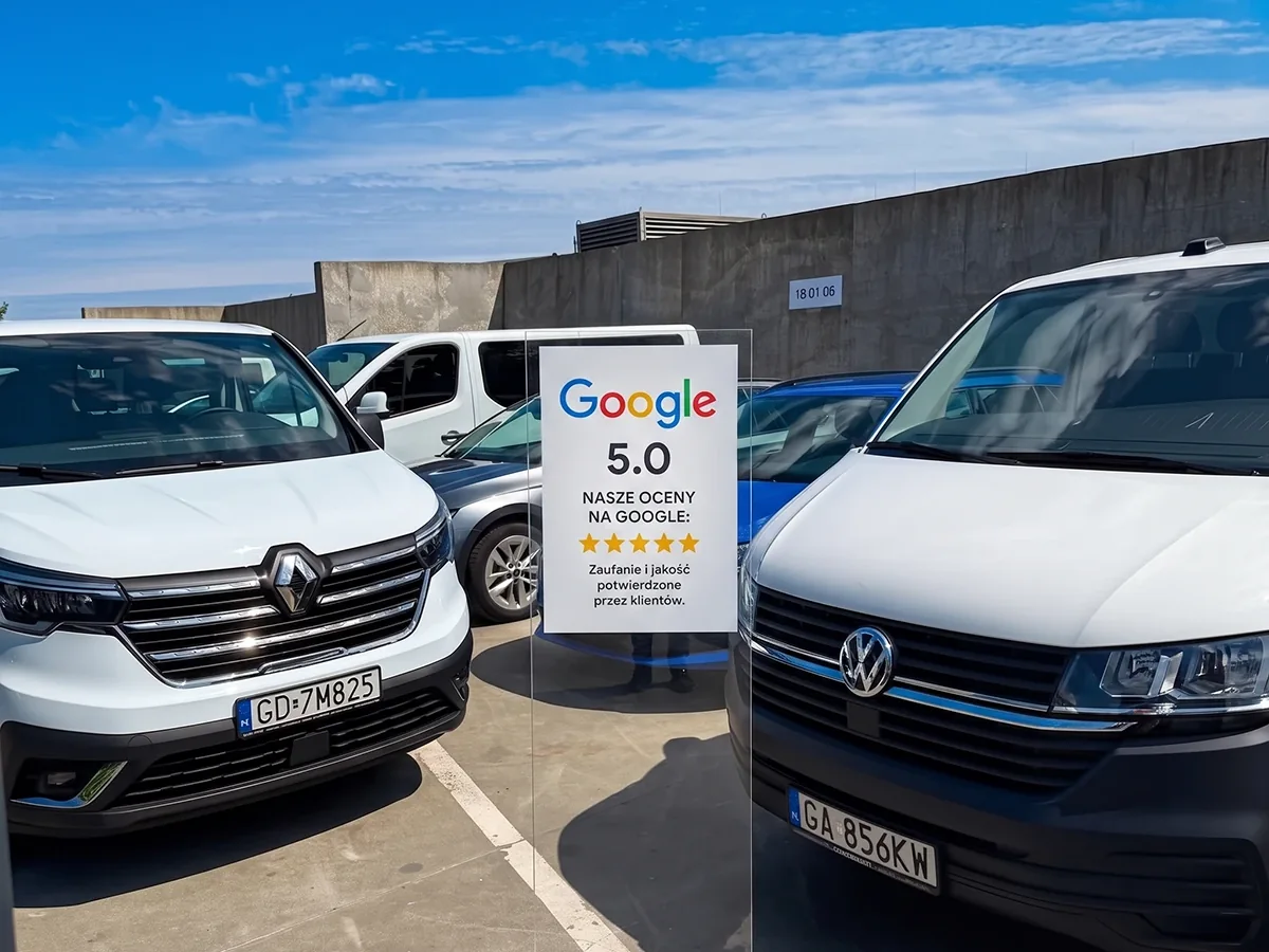 Busy 9-osobowe CarsProject przygotowane do wydania — wynajem Gdańsk Lotnisko